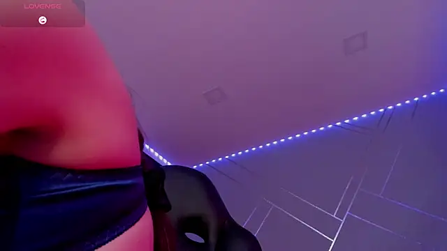 Ich Bin Julia online show from February 5, 6:37 pm