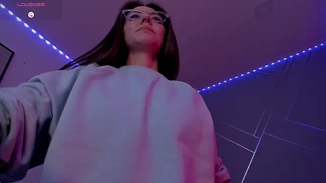 Ich Bin Julia online show from February 15, 6:33 pm