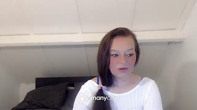 roxanna24 online show from February 22, 7:01 pm