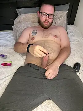 Snapshot of Comfortable_Bite chatting on January 13, 11:54 pm Comfortable Bite online show from January 13, 11:54 pm