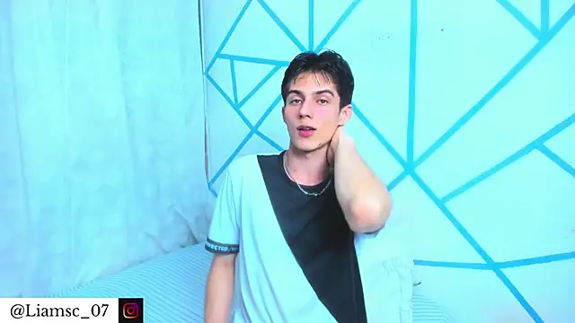 liam scott77 online show from July 24, 11:25 pm