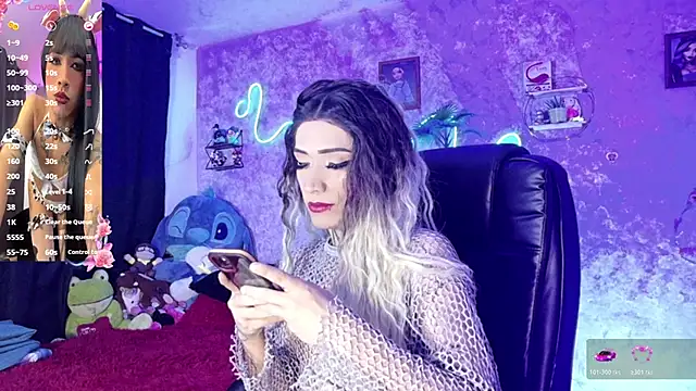 Snapshot of Micaela_Rangel chatting on April 25, 2:58 am Micaela Rangel online show from April 25, 2:58 am
