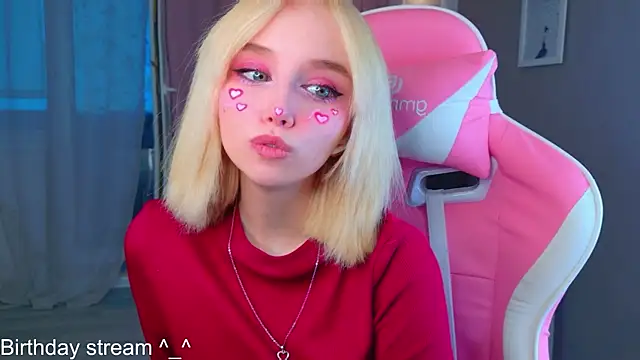 b4by LoL1 online show from March 29, 2:06 pm