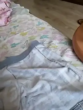 Grig1982 online show from October 16, 6:14 am