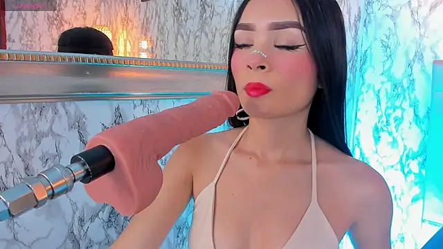 Snapshot of LYEN_RAE chatting on January 11, 7:27 pm LYEN RAE online show from January 11, 7:27 pm