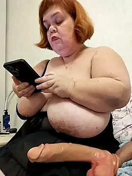 Snapshot of MIDGET-TITS chatting on January 9, 2:40 pm MIDGET-TITS online show from January 9, 2:40 pm