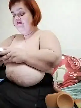 Snapshot of MIDGET-TITS chatting on February 5, 6:15 pm MIDGET-TITS online show from February 5, 6:15 pm