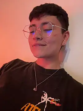 Snapshot of Ashley_Chriss chatting on December 29, 7:17 am Ashley Chriss online show from December 29, 7:17 am