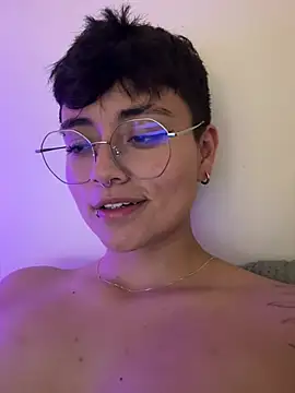 Snapshot of Ashley_Chriss chatting on February 22, 6:17 am Ashley Chriss online show from February 22, 6:17 am