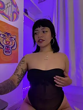 Snapshot of Ashley_Chriss chatting on March 11, 12:22 am Ashley Chriss online show from March 11, 12:22 am