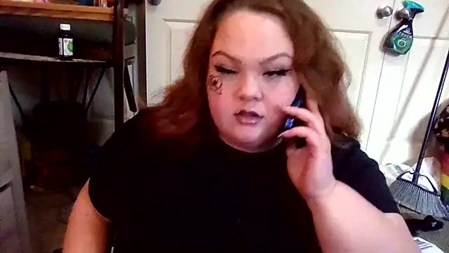 Snapshot of _GodessIsabella_97 chatting on January 21, 1:43 pm GodessIsabella 97 online show from January 21, 1:43 pm