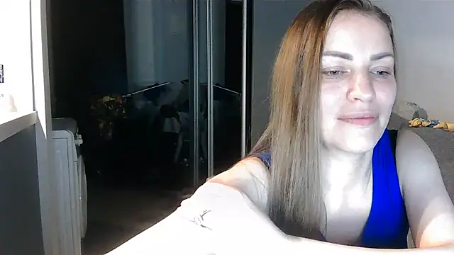 Snapshot of AnnaDiamond1 chatting on July 2, 10:38 pm AnnaDiamond1 online show from July 2, 10:38 pm