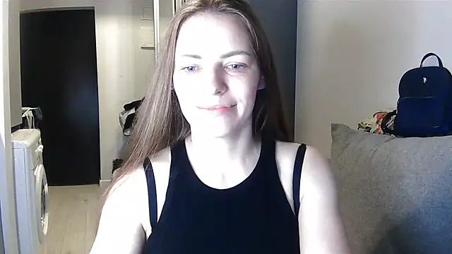 Snapshot of AnnaDiamond1 chatting on July 16, 9:43 pm AnnaDiamond1 online show from July 16, 9:43 pm