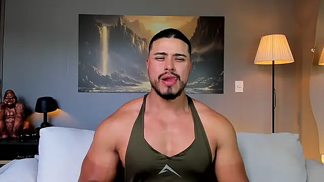 Snapshot of ApoloMakris chatting on February 3, 7:19 pm ApoloMakris online show from February 3, 7:19 pm