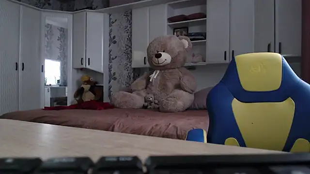 Snapshot of 69SexySecret69 chatting on February 20, 2:35 pm 69SexySecret69 online show from February 20, 2:35 pm