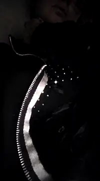 050775 online show from March 22, 5:39 am