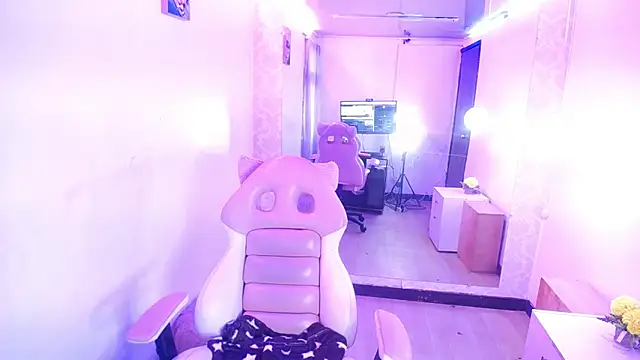 ailyn miranda online show from January 20, 10:37 pm