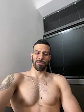 Snapshot of prince-roludo chatting on December 8, 10:47 pm prince-roludo online show from December 8, 10:47 pm