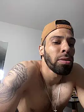 Snapshot of prince-roludo chatting on January 29, 1:16 am prince-roludo online show from January 29, 1:16 am