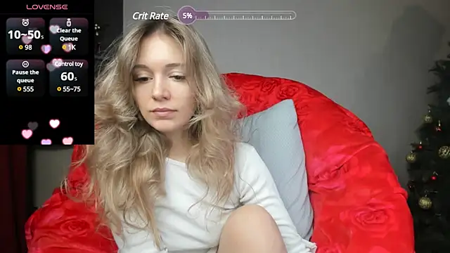 Snapshot of foxy_blond chatting on January 13, 9:19 am foxy blond online show from January 13, 9:19 am