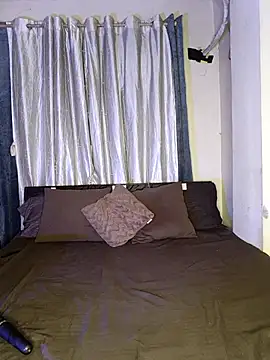 Snapshot of Bold-Cat chatting on April 27, 5:44 pm Bold-Cat online show from April 27, 5:44 pm