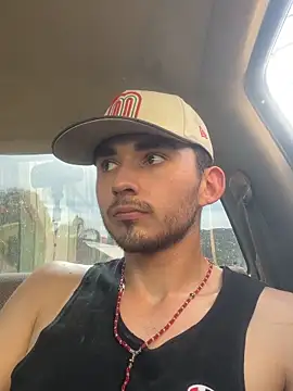 Snapshot of kevinsito1 chatting on March 1, 6:21 pm kevinsito1 online show from March 1, 6:21 pm