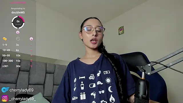 Snapshot of ladyAn_ chatting on December 25, 11:20 pm ladyAn online show from December 25, 11:20 pm