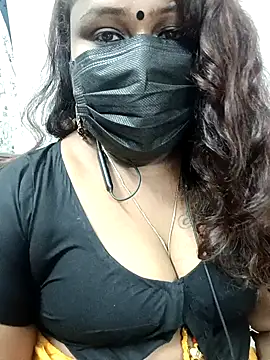 Snapshot of simran21 chatting on January 19, 8:09 pm simran21 online show from January 19, 8:09 pm