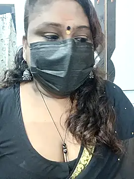 Snapshot of simran21 chatting on November 15, 3:52 pm simran21 online show from November 15, 3:52 pm