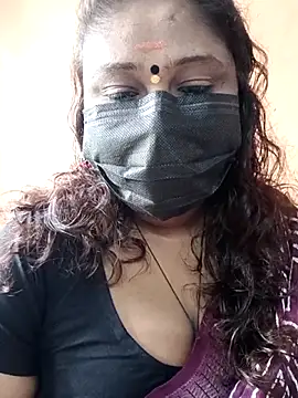 Snapshot of simran21 chatting on November 16, 9:48 am simran21 online show from November 16, 9:48 am