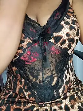 Snapshot of Sadika- chatting on July 3, 2:34 pm Sadika- online show from July 3, 2:34 pm
