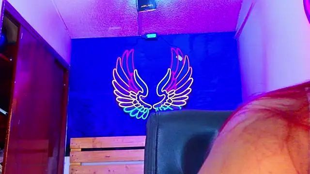 meghan nill online show from March 27, 3:01 am