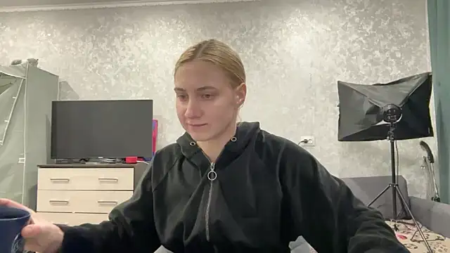 AnneBall online show from January 23, 4:04 pm