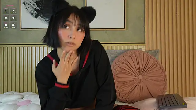 Snapshot of nina_soul chatting on May 6, 11:48 am nina soul online show from May 6, 11:48 am