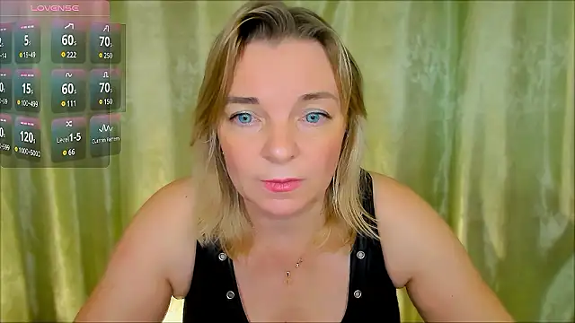 Regina  blue online show from December 2, 6:32 pm