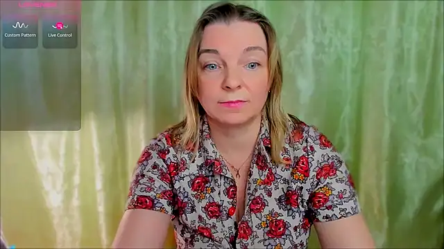 Regina  blue online show from March 16, 11:36 pm