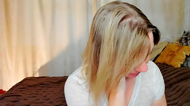 Regina  blue online show from September 19, 3:34 pm