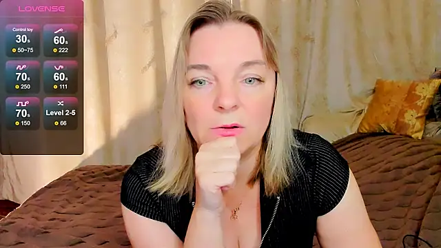 Regina  blue online show from October 18, 4:52 pm