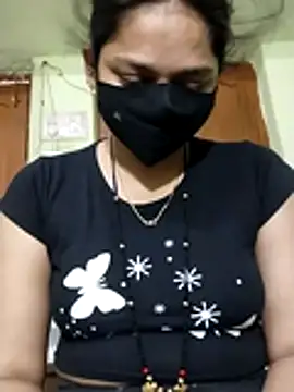 Snapshot of Kashish_18 chatting on May 8, 7:57 am Kashish 18 online show from May 8, 7:57 am