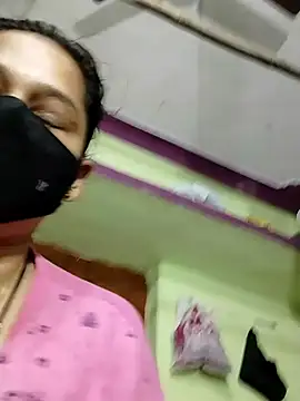 Snapshot of Kashish_18 chatting on May 11, 6:52 am Kashish 18 online show from May 11, 6:52 am