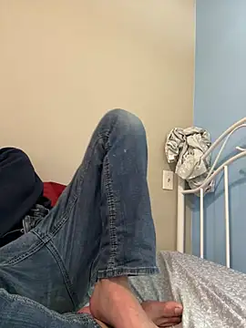 Snapshot of SmokingSloth chatting on January 8, 3:19 am SmokingSloth online show from January 8, 3:19 am