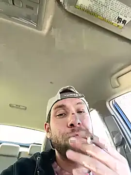 Snapshot of SmokingSloth chatting on February 8, 9:57 pm SmokingSloth online show from February 8, 9:57 pm