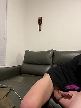 Snapshot of SmokingSloth chatting on March 2, 4:07 am SmokingSloth online show from March 2, 4:07 am