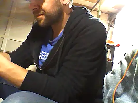 Snapshot of SmokingSloth chatting on March 15, 6:14 am SmokingSloth online show from March 15, 6:14 am