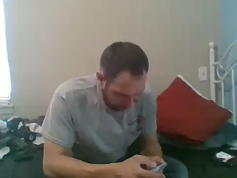 Snapshot of SmokingSloth chatting on March 18, 6:48 pm SmokingSloth online show from March 18, 6:48 pm