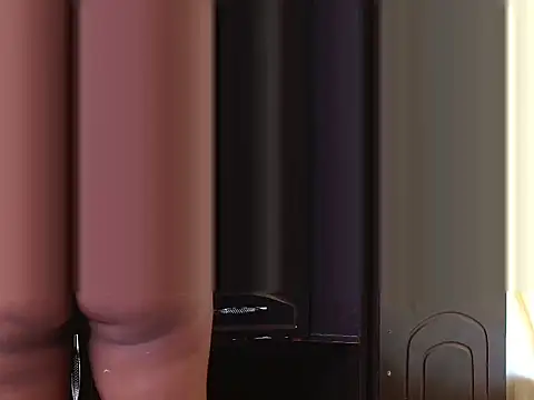 DarkDivva24 online show from February 17, 8:22 am