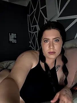 Snapshot of Anyonymuss chatting on September 9, 8:25 am Anyonymuss online show from September 9, 8:25 am