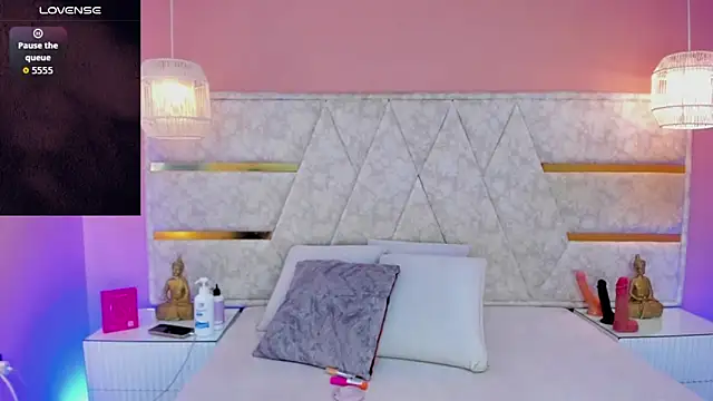 Snapshot of melany_saenz chatting on February 13, 2:29 am melany saenz online show from February 13, 2:29 am