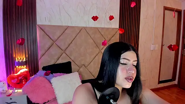 SummersAngel online show from March 4, 3:18 pm