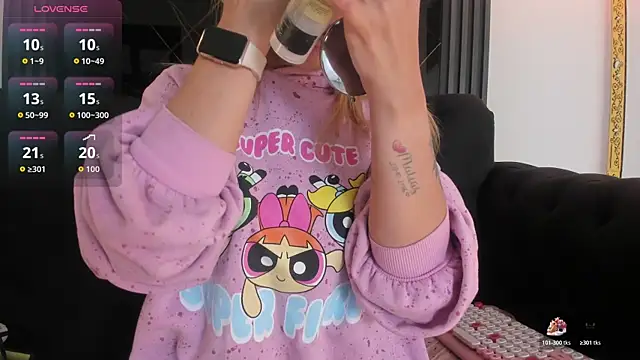 EvaaLovia1 online show from October 30, 1:23 pm